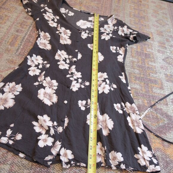 Brandy Melville Black Floral Short Sleeve Button-Front Mini Dress One Size - Picture 4 of 5